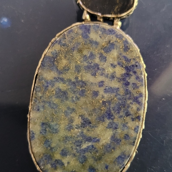 New Handcrafted Lapis Lazuli pendant - Picture 6 of 7